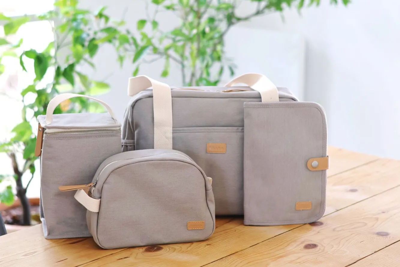 Protege Carnet De Sante Pearl Grey*BÉABA